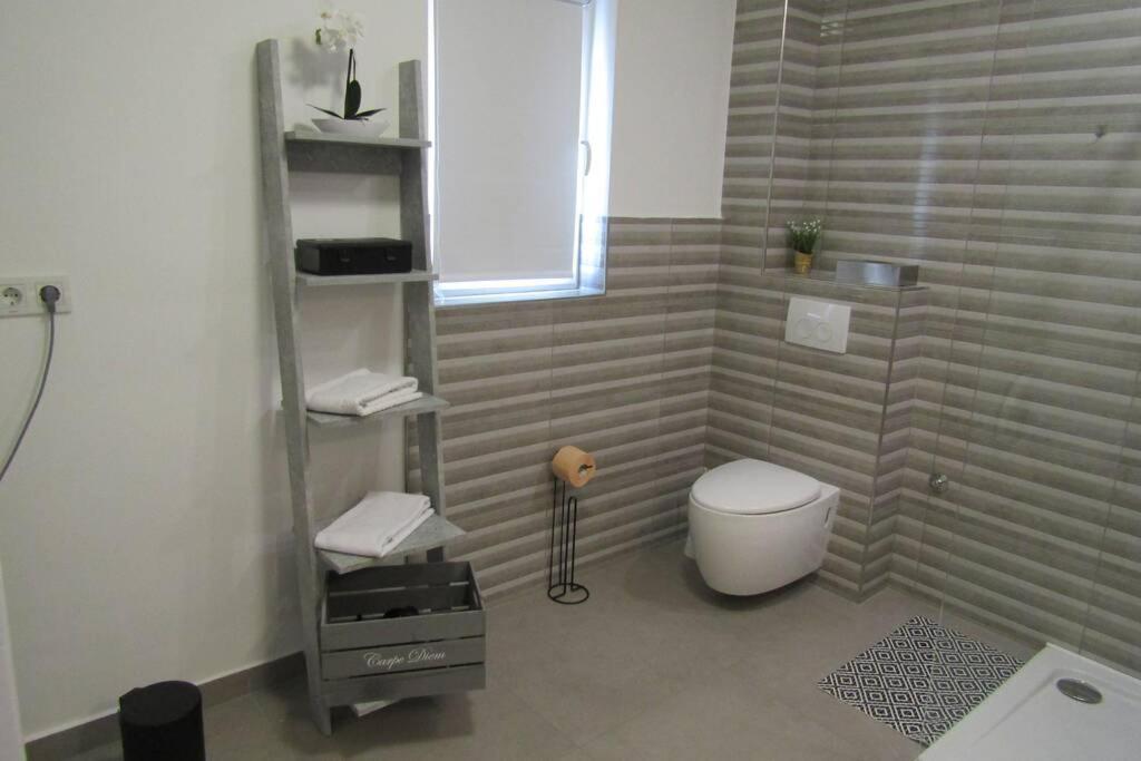 Apartman Megi & Studio Apartman Tomi - Self Check In Krapina Eksteriør billede