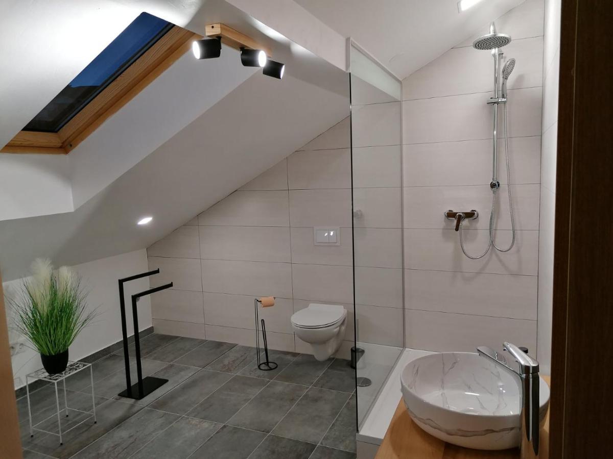 Apartman Megi & Studio Apartman Tomi - Self Check In Krapina Eksteriør billede