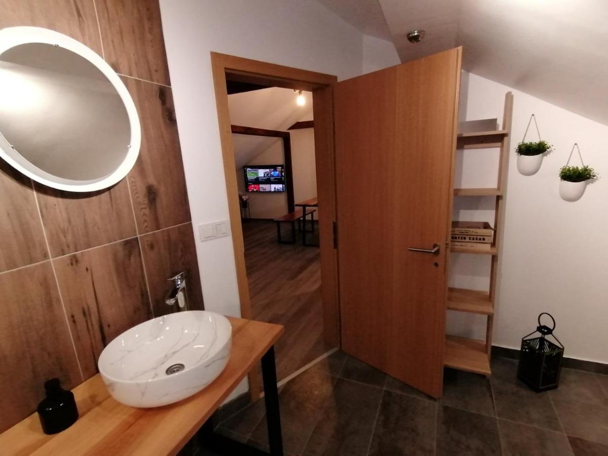 Apartman Megi & Studio Apartman Tomi - Self Check In Krapina Eksteriør billede