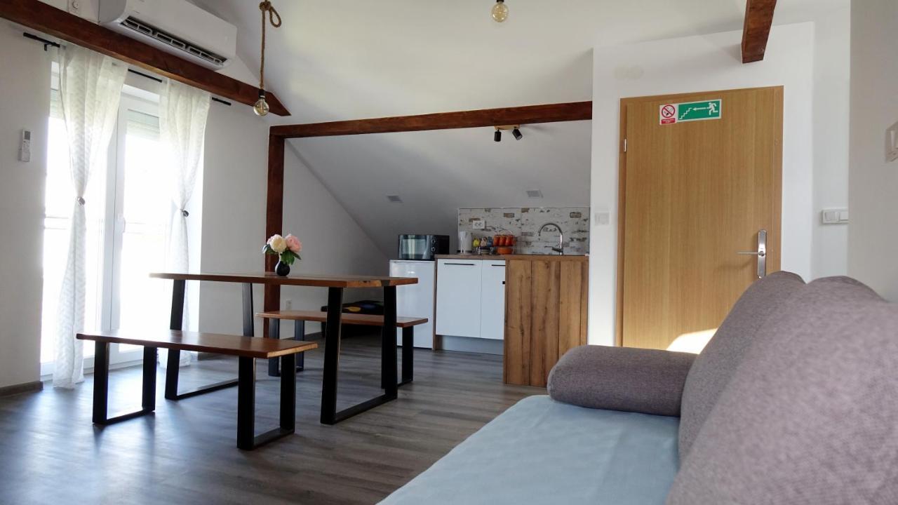 Apartman Megi & Studio Apartman Tomi - Self Check In Krapina Eksteriør billede