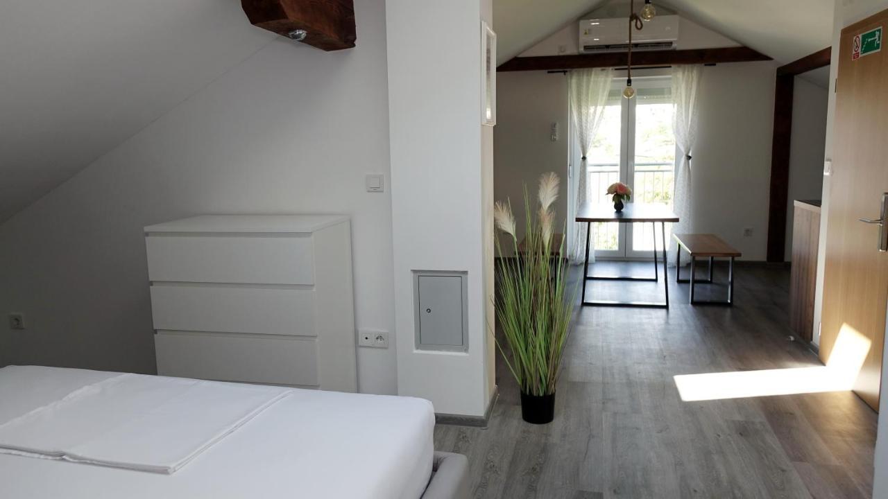 Apartman Megi & Studio Apartman Tomi - Self Check In Krapina Eksteriør billede